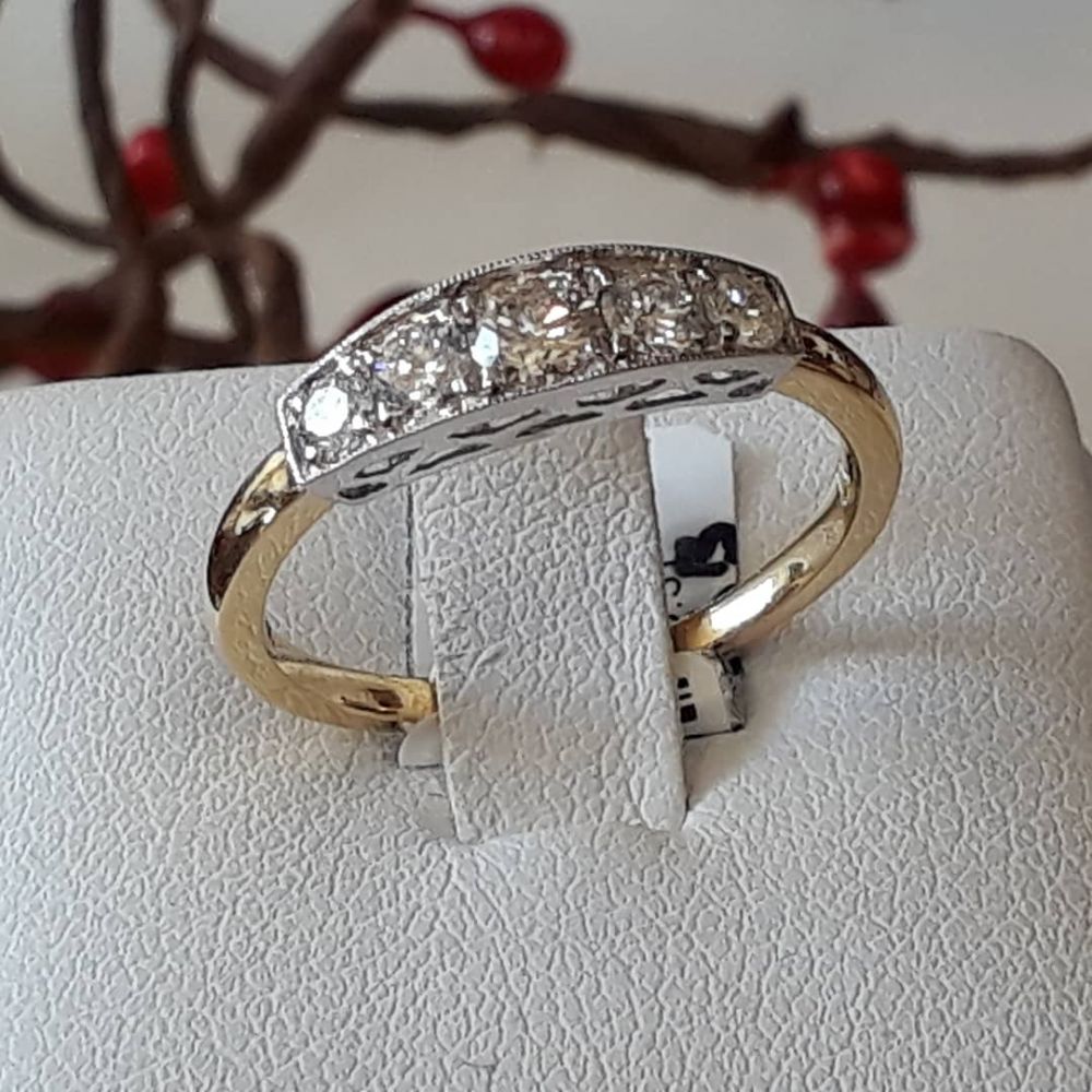 5 Diamond ring £1150