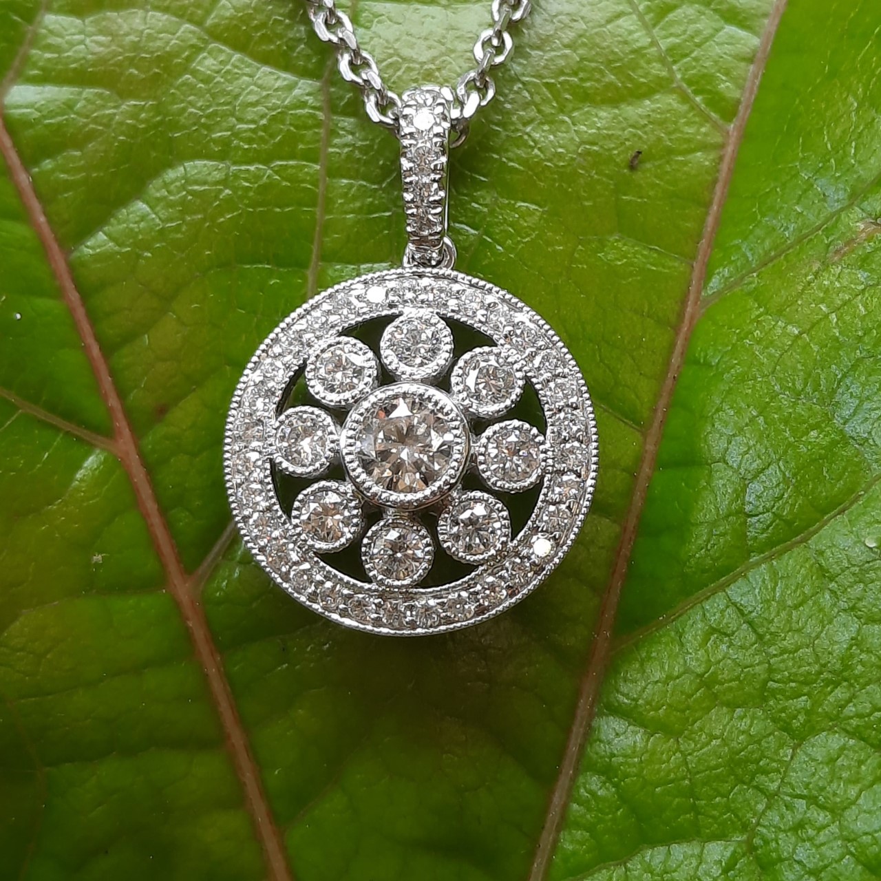 Diamond pendant £2325